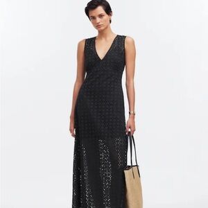 Madewell Sleeveless Eyelet V-Neck Maxi Dress in Black NS772 size 14 NWT